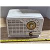 Image 1 : Vintage philips radio