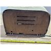 Image 3 : Vintage radio- untested