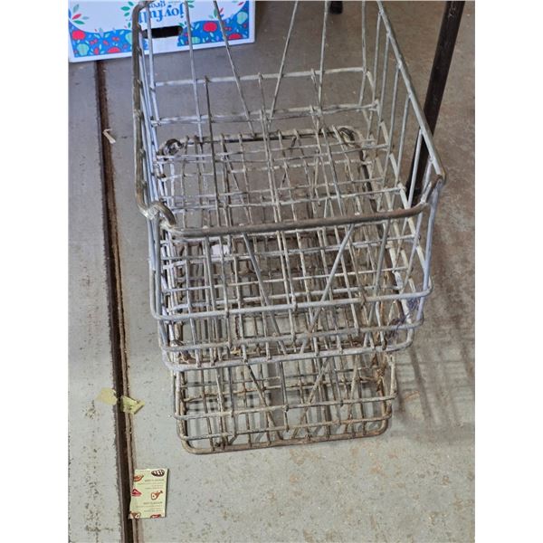 2 egg crates