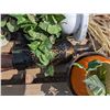 Image 4 : Pallet of Decor, Flower pots, and etc. related Items