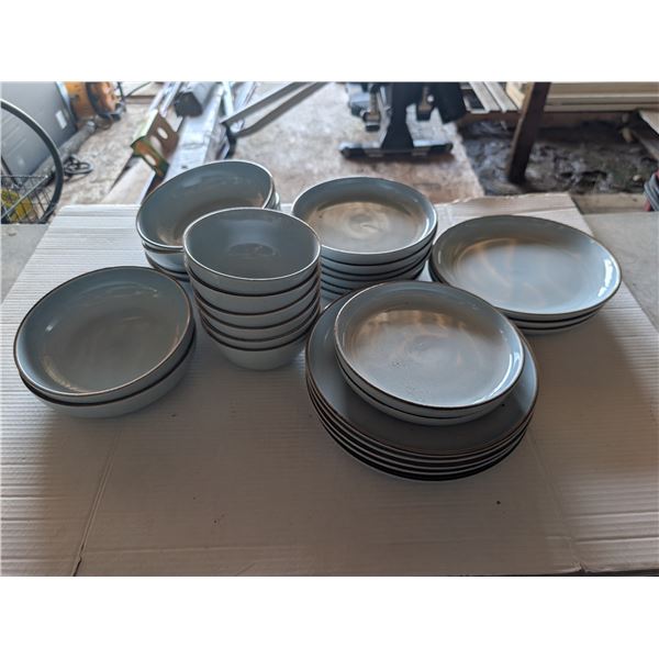 Over and Back Stone ware Set (Bowls, plates, and etc.)