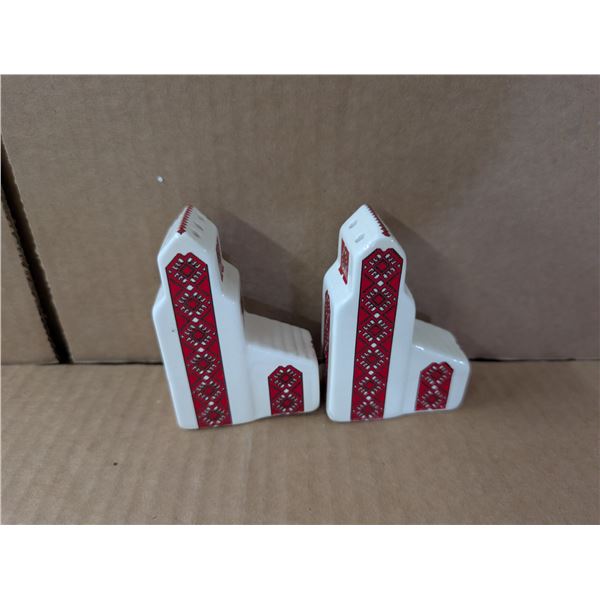 Ukrainian Salt & Pepper Shaker