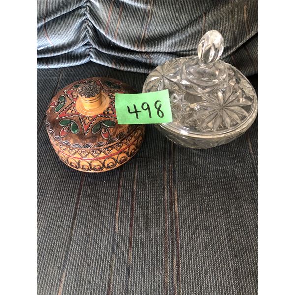(2) Dishes w/ Lids (Wooden/Glass)