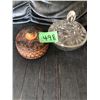 Image 1 : (2) Dishes w/ Lids (Wooden/Glass)
