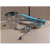 Image 6 : Lot of Vintage Kitchen/Baking items