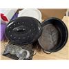 Image 5 : Lot of Tupper ware, Misc. kitchen items and etc.