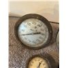 Image 3 : (2) Thermometers, 5” and 6” Diameter, (2) Gauges