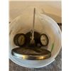 Image 5 : (2) Thermometers, 5” and 6” Diameter, (2) Gauges