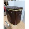 Image 2 : Vintage metal laundry basket