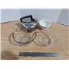 Image 1 : 3 bowls and teapot - 1 Pyrex, 1 Anchor hocking
