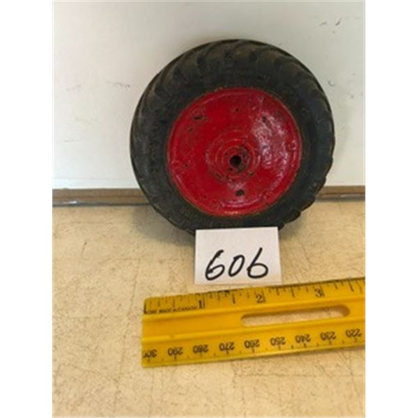 3 ?” x 9/16” Dominion Royal Tire