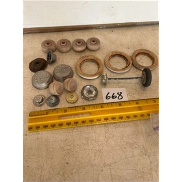Asst. Hubcaps, Whitewalls, etc.
