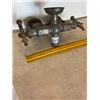 Image 1 : Vintage Bathtub Faucet