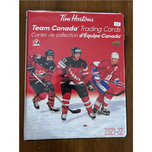 2021-22 Tim Horton's Hockey Card Binder