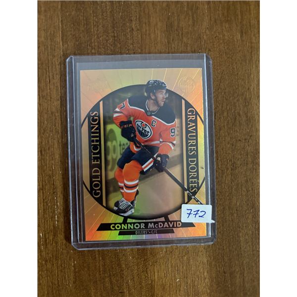 Connor McDavid - Gold Etchings Hockey Card