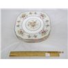 Image 1 : 7 Royal Albert Petit Point China Dinner Plates 9.5 inches Across