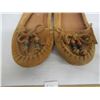 Image 3 : Pair of Vintage Native Leather Slippers