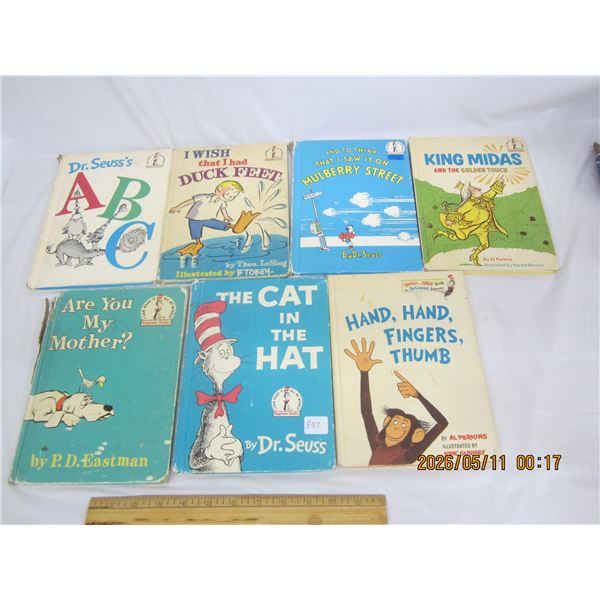 Lot of  7 Vintage Dr. Seuss Books