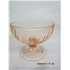 Image 6 : 3 Pieces of Pink Depression Glass Champaign Flute and 2 Bowls