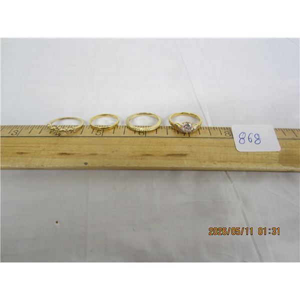 4 Vintage Rings