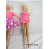 Image 4 : 3 Vintage Barbie Dolls with Clothes