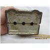 Image 6 : Antique Cast Iron Bank Authentic
