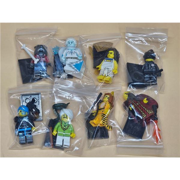 Lego Miniatures Lot of 8