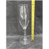 Image 2 : 10 Wine Glasses