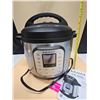Image 1 : Insta Pot - Duo Nova w/Manual & Attachments