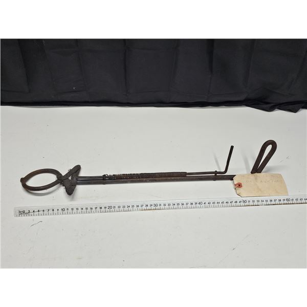 Antique/Vintage Mink Catching Tongs
