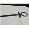 Image 2 : Antique/Vintage Mink Catching Tongs
