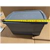 Image 3 : Gray container