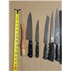 Image 2 : Assorted knives in container.