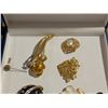 Image 6 : Two Women’s watches (one Seiko), miscellaneous jewellery (earrings, necklaces, pins, etc) a