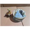 Image 1 : Queen Elizabeth II and Prince Phillip container + mother cat and kitten ornament.