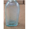Image 5 : 3 vintage medicine bottles- named