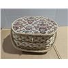 Image 1 : Vintage Sewing Basket