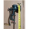 Image 2 : Vintage Meat or Coffee Green Grinder