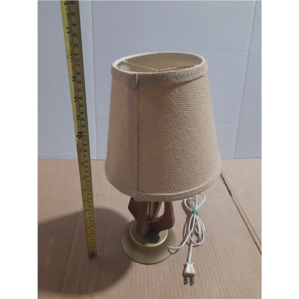 Vintage MCM Teak Table Lamp. (Untested)