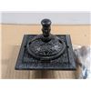 Image 2 : New Old Fashioned Cast iron Coffee Grinder