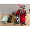 Image 1 : Lot of Vintage Décor (Franklin Mint, Clown, and etc.)