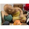 Image 3 : Lot of Vintage Décor (Franklin Mint, Clown, and etc.)