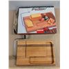 Image 1 : Vintage 1986 Honey oak Cheese Slicer Tray