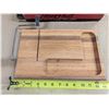 Image 2 : Vintage 1986 Honey oak Cheese Slicer Tray