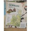 Image 3 : Lot of Vintage National geographic Magazines