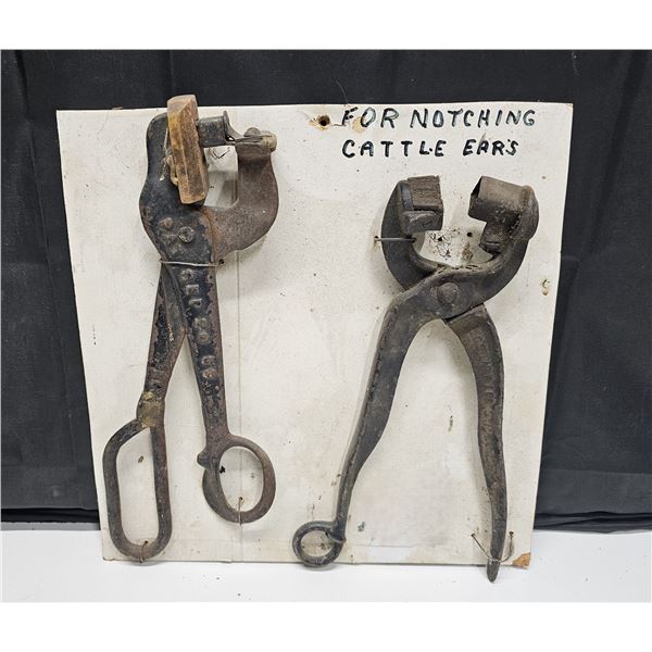 Vintage/Antique Cattle Notching Pliers