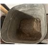 Image 3 : Galvanized Wash Tub.