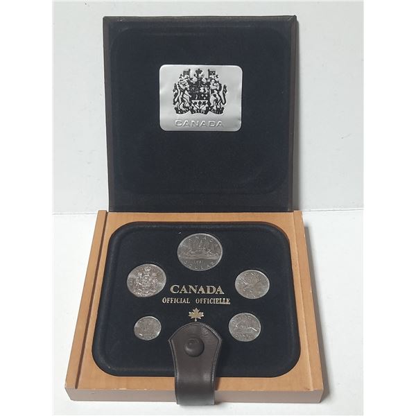 1981 Official Canadian Year Set. Housed in a special wooden box.