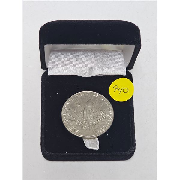 1988 Marshall Islands Space Shuttle Discovery Commemorative $5 Coin