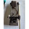 Image 2 : Bench grinder- works